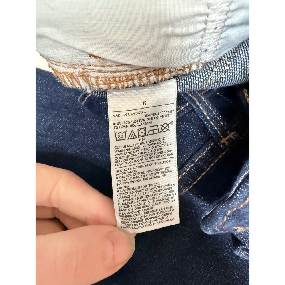 Old Navy‎ Women's Size 6 High Rise Wow Flare Dark Wash Jeans NWT - Picture 5 of 10